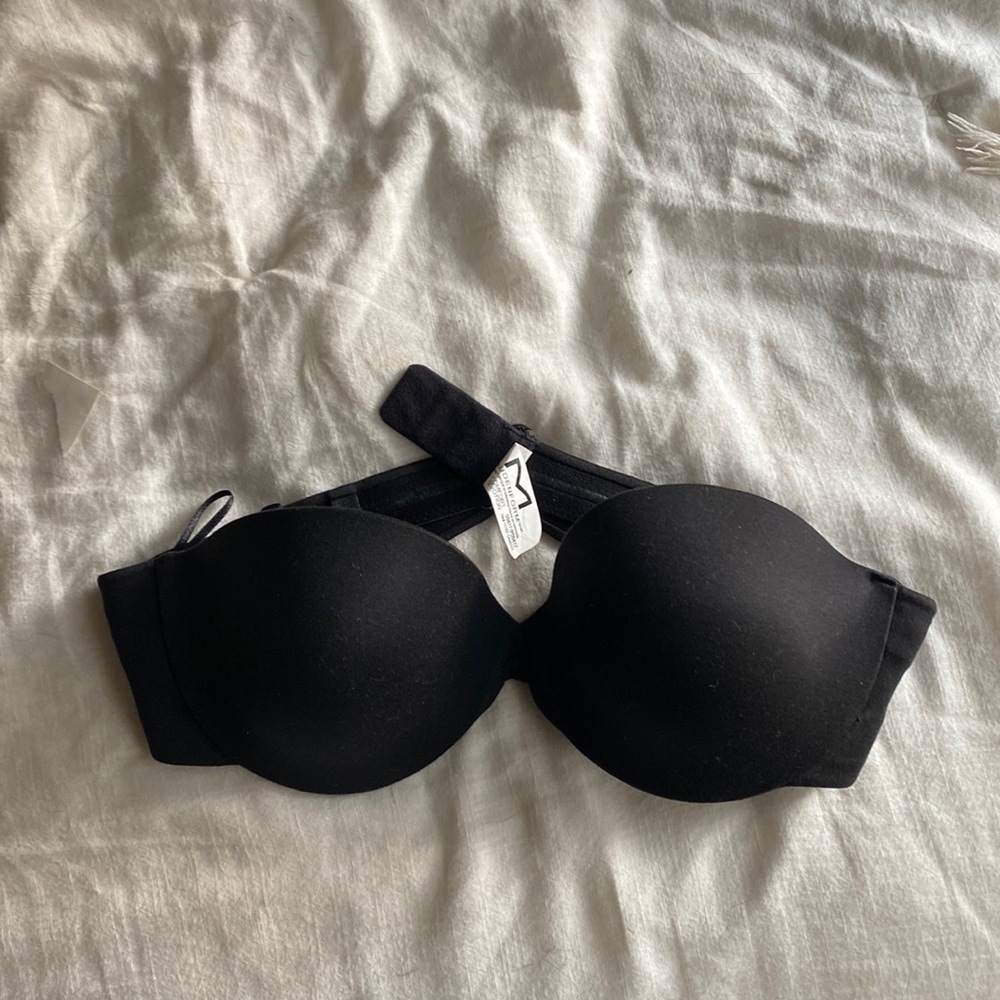 black strapless bra